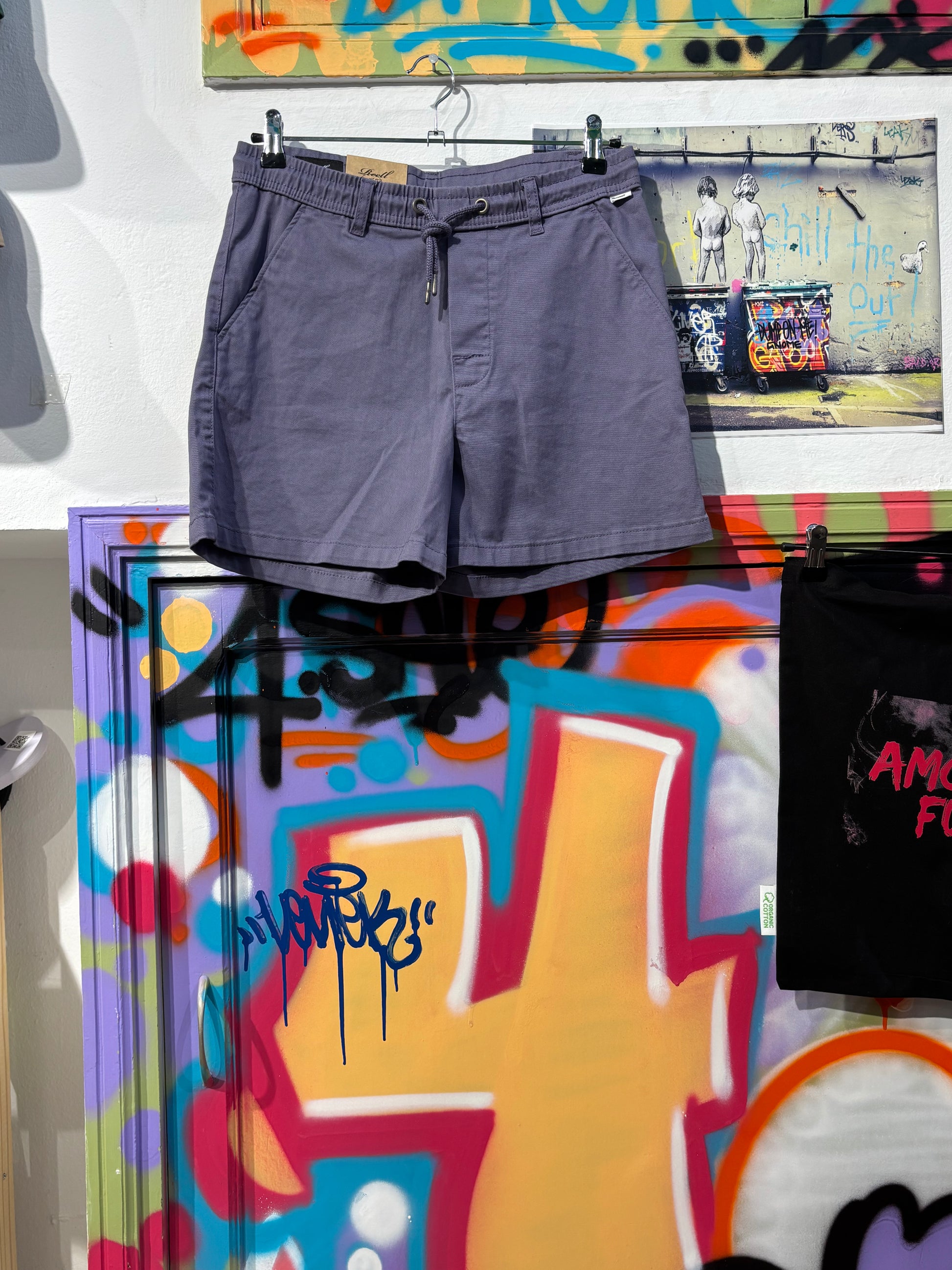 Pantalón Corto Morado