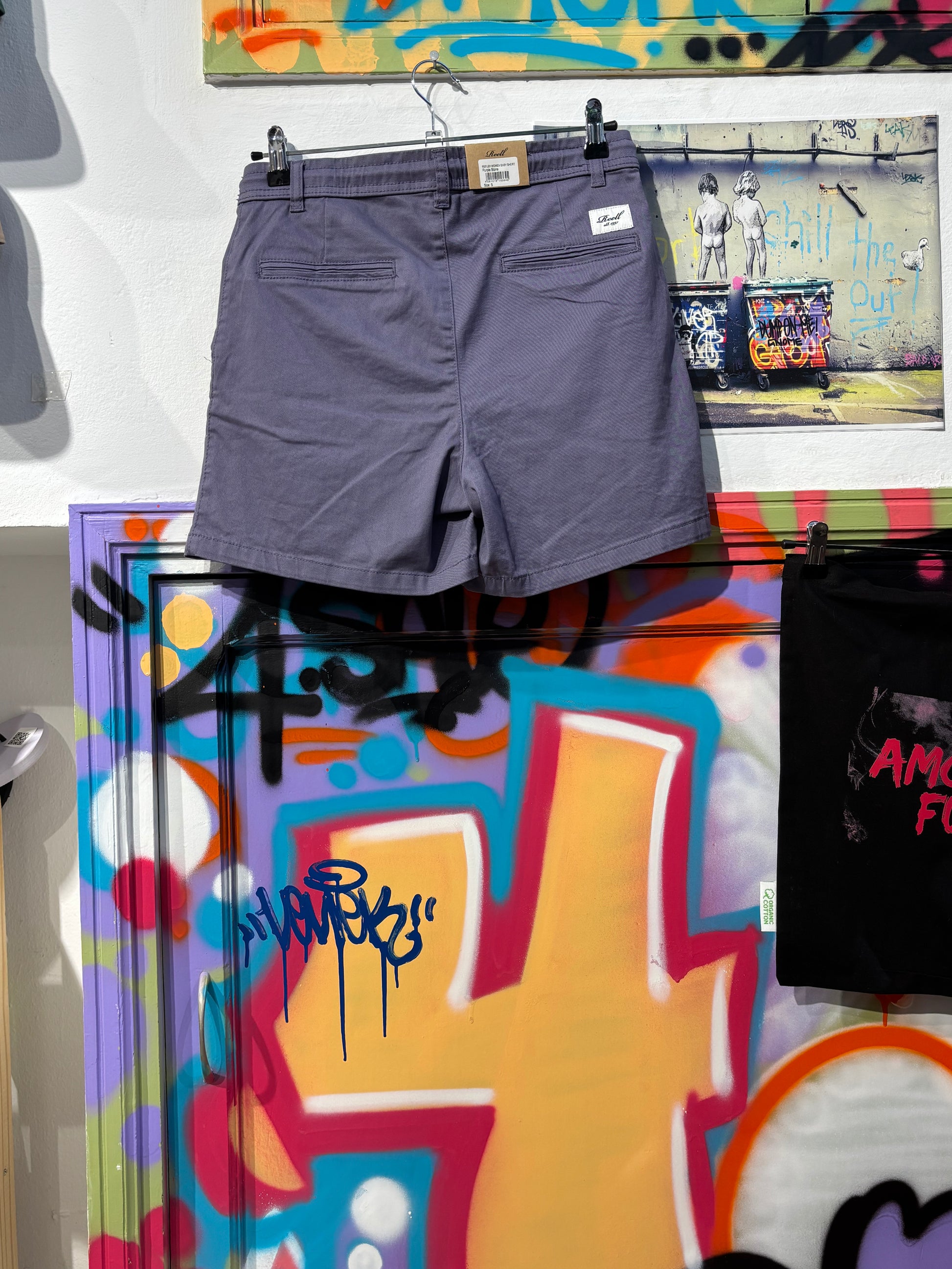 Pantalón Corto Morado