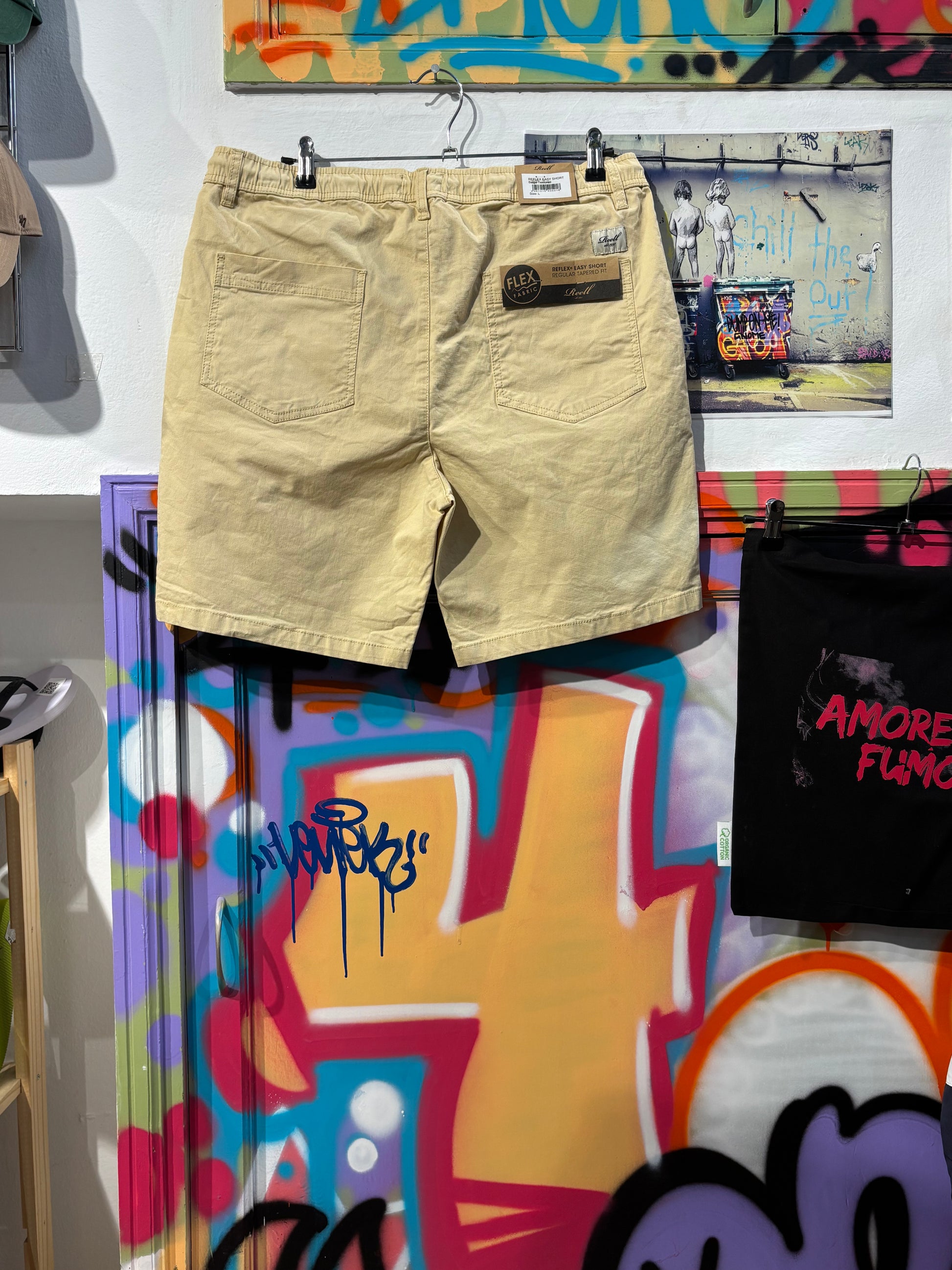 Pantalón Corto Amarillo