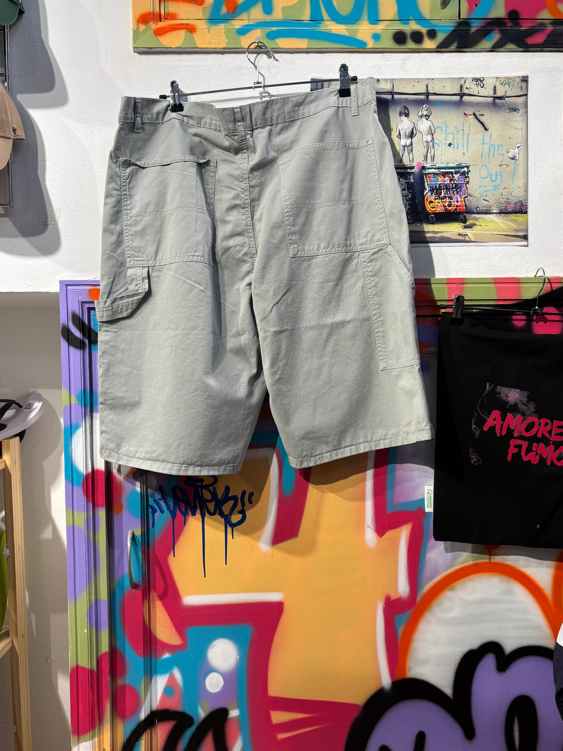 Carpenter Corto Gris