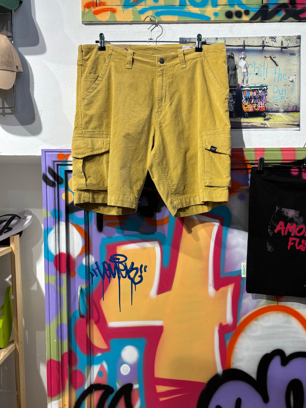 Cargo Corto Amarillo