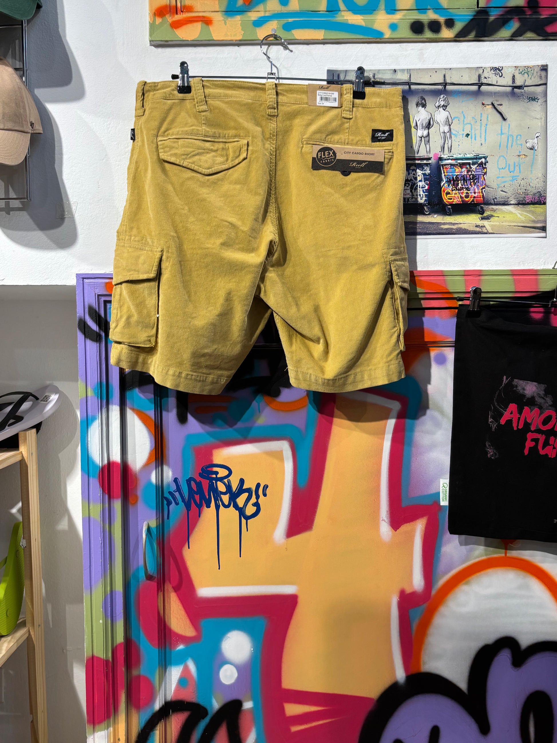 Cargo Corto Amarillo